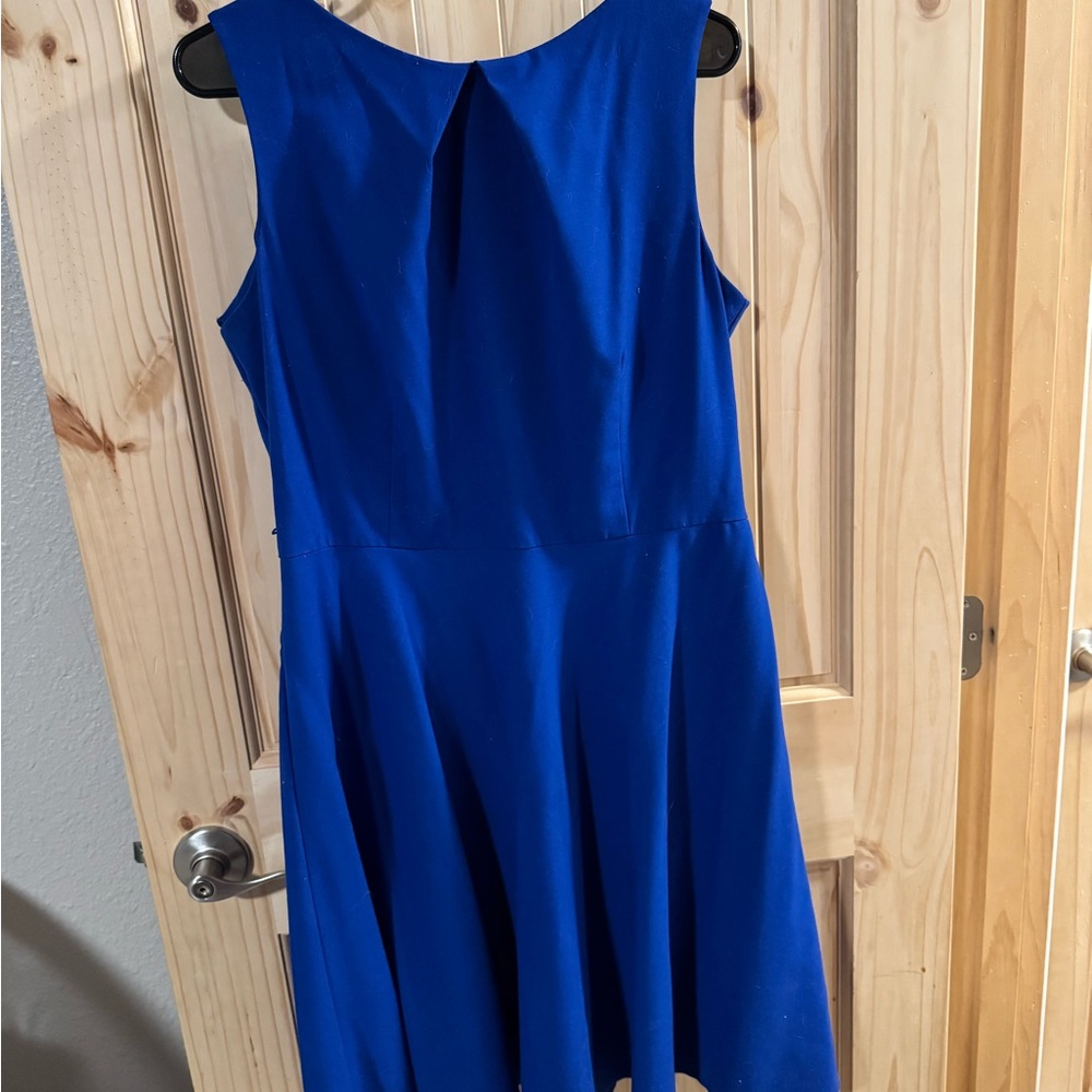 Elegant Blue Sleeveless Dress